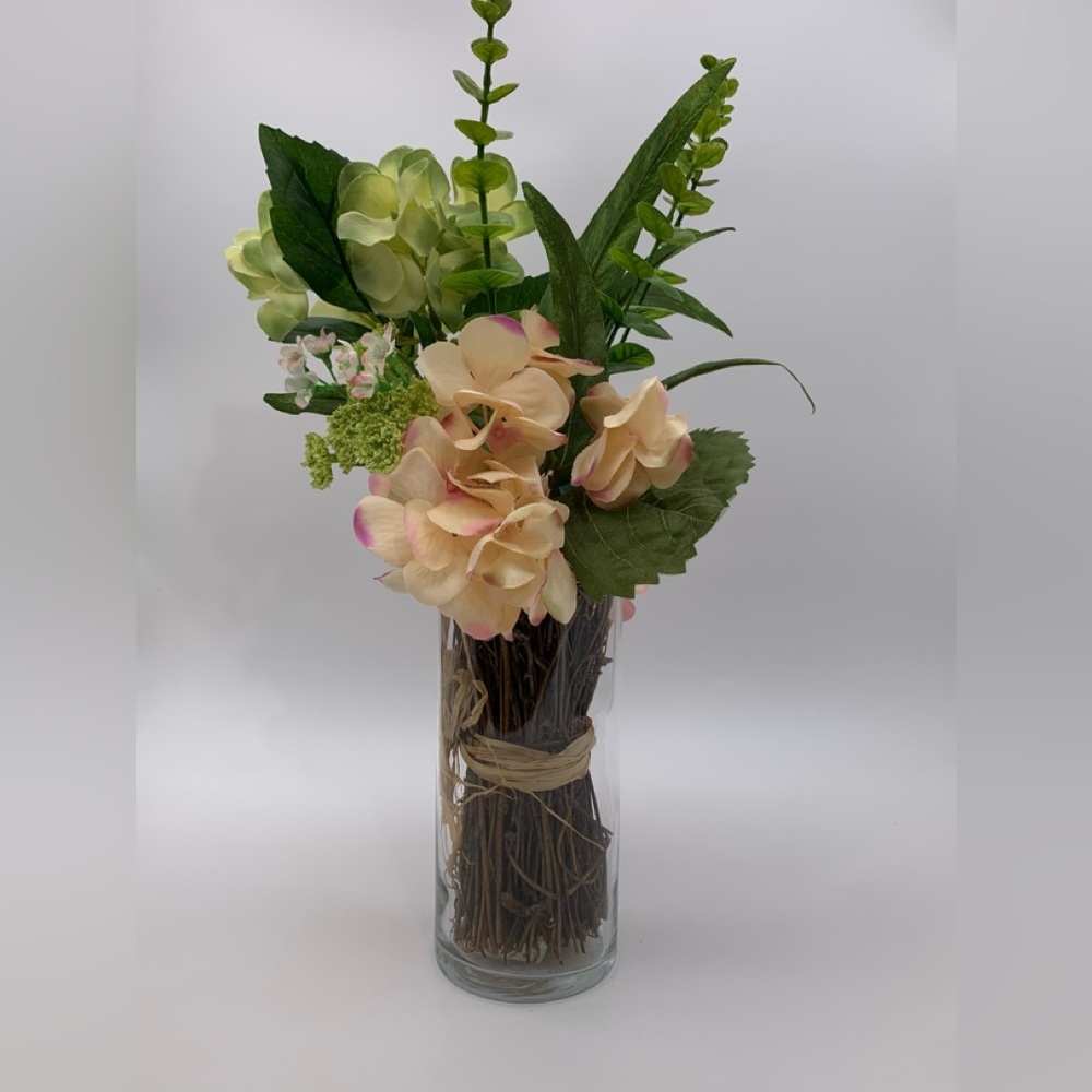 Greenbrier International Clear Cylinder 7” Wedding Or Centerpiece Vase